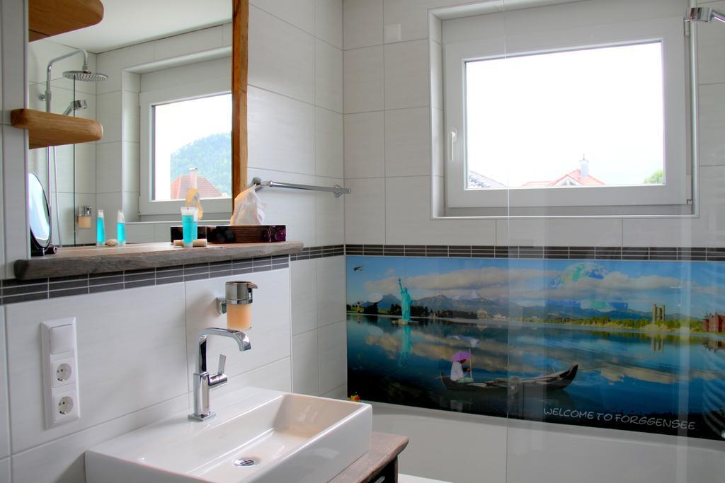 Ferienwohnung-Koenigsschloesser Füssen Pokoj fotografie