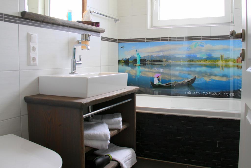 Ferienwohnung-Koenigsschloesser Füssen Pokoj fotografie